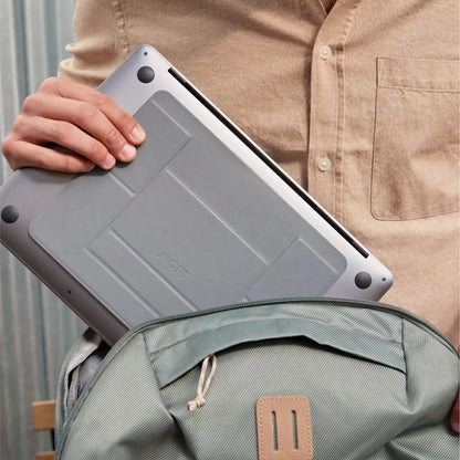 MOFT Stand — samolepicí stojánek na notebook